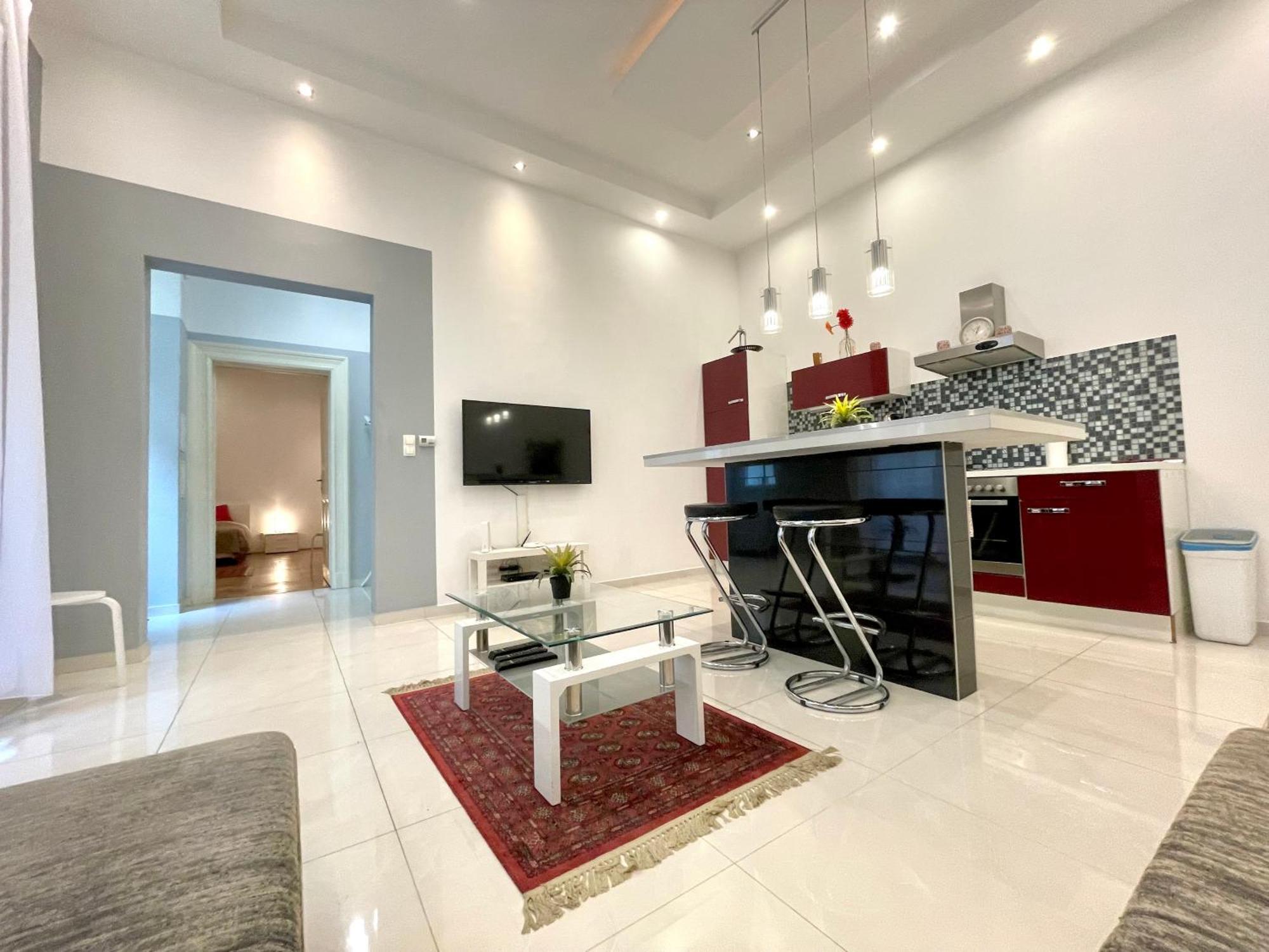 Amazing Swedish 3 Rooms Apartment In The City Center Budapeste Exterior foto